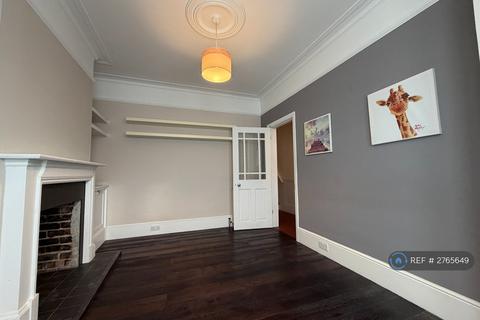 2 bedroom terraced house to rent, Barrowell Green, London, N21