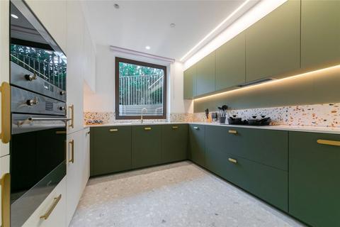 3 bedroom flat to rent, Haverstock Hill, London NW3