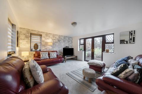 undefined, Oak Ridge, West End, Woking, Surrey, GU24