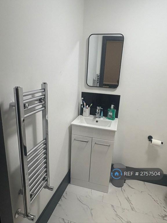 Bedroom 1 Ensuite