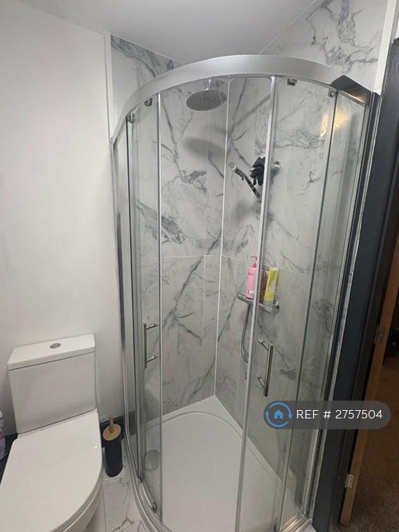 Bedroom 1 Ensuite