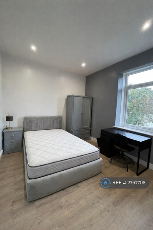 Room 4