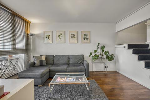 1 bedroom apartment for sale, Penton Rise, London, WC1X