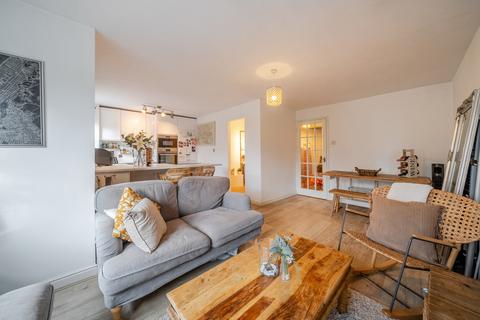 2 bedroom property for sale, John Archer Way, London, SW18