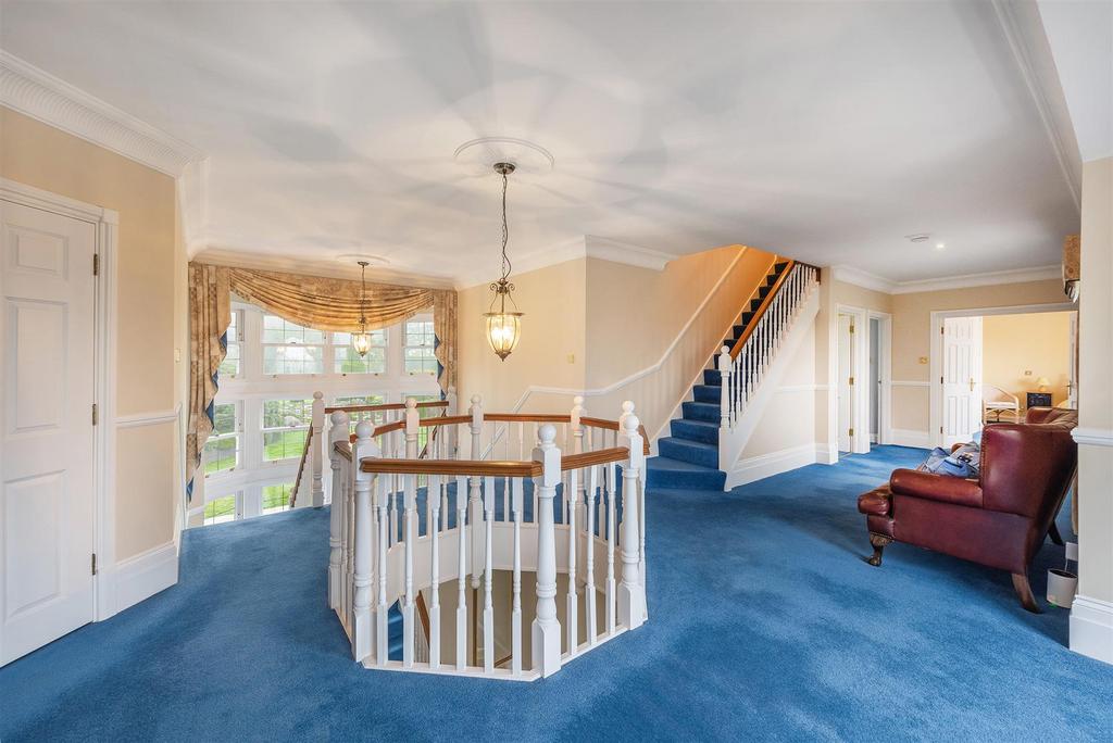 4 Manor Rd TN15 6 AQ 014.jpg