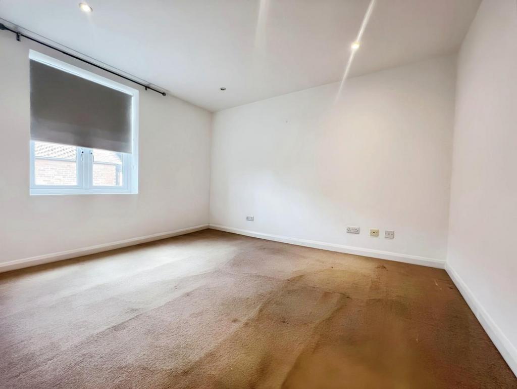 8ff2ab19-bedroom.jpg