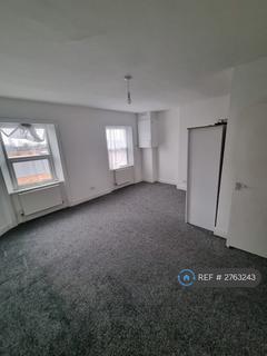 2 bedroom flat to rent, Woodgrange Road, London, E7