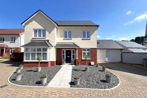 4 bedroom detached house for sale, Muddlebridge Close, Bickington