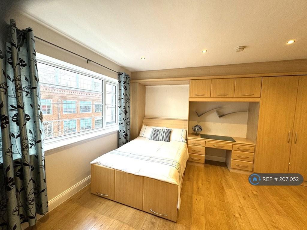 Studio And Bed