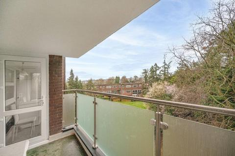 2 bedroom flat to rent, Fairview Court,  Hendon,  NW4