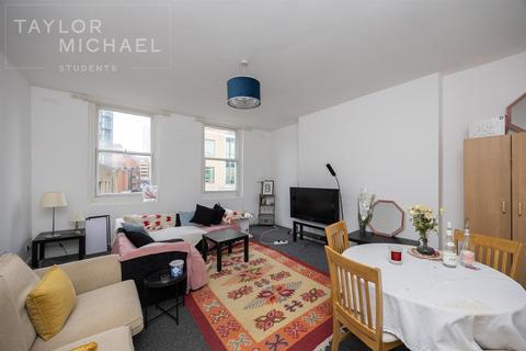 3 bedroom flat to rent, West Street, Brighton