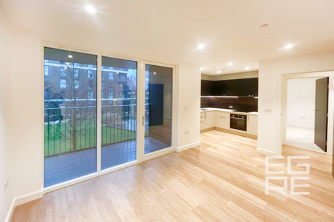 2 bedroom apartment to rent, Holly House, Staines-upon-Thames TW18