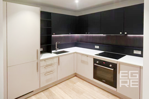 2 bedroom apartment to rent, Holly House, Staines-upon-Thames TW18