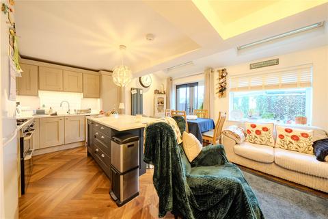 undefined, New Park Avenue, Farsley, Pudsey, West Yorkshire