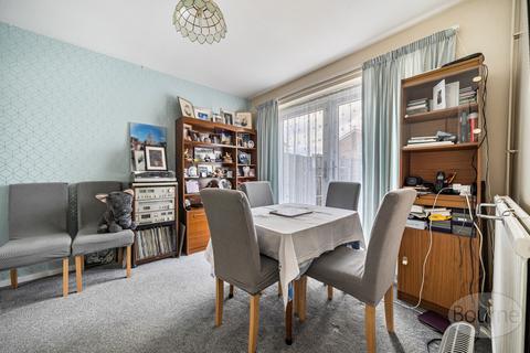 undefined, Summers Road, Godalming, Surrey, GU7