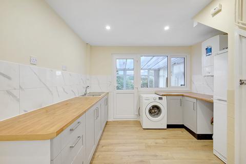 3 bedroom semi-detached house for sale, Long Meadow Drive, Wickford, Essex