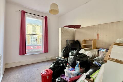 1 bedroom flat for sale, Flat 1, 42 Victoria Street, Paignton, Devon TQ4 5DN