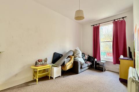 1 bedroom flat for sale, Flat 1, 42 Victoria Street, Paignton, Devon TQ4 5DN
