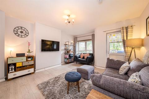 2 bedroom flat for sale, South End Close, Hampstead Heath, NW3