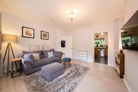 2 bedroom flat for sale, South End Close, Hampstead Heath, NW3