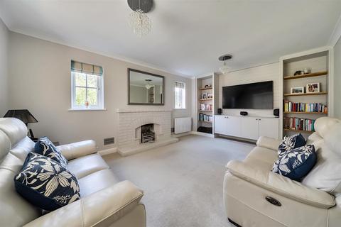 undefined, Tile Barn Close, Isfield, Uckfield