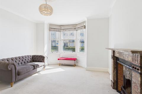 1 bedroom flat for sale, New Steine, Brighton