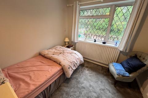 undefined, Crescent Rise, Luton, Bedfordshire, LU2 0AT
