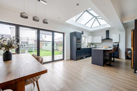 undefined, Cedar Lawn Avenue, Barnet, EN5