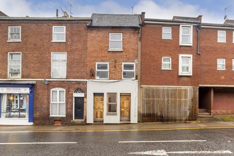 undefined, Worcester WR5