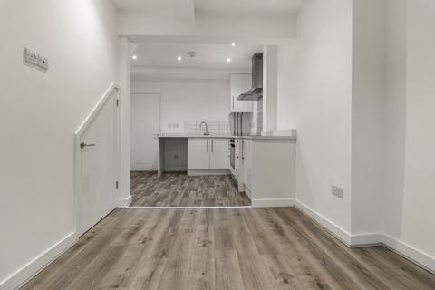 undefined, Worcester WR5