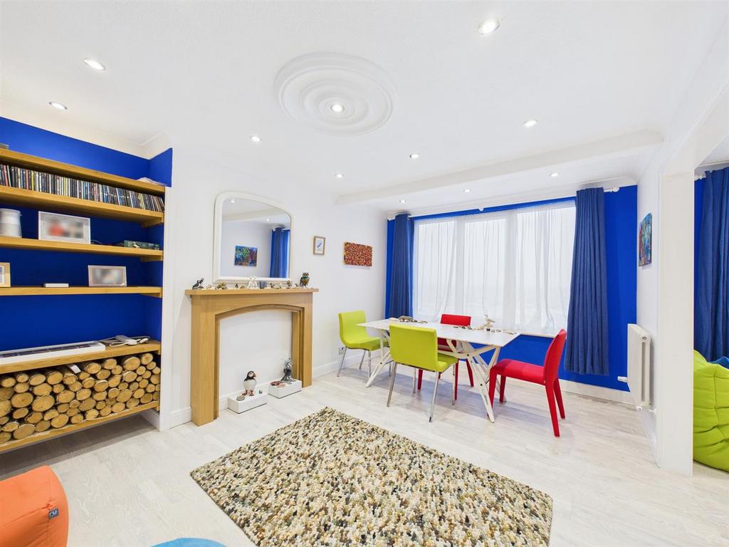 Dining Room: