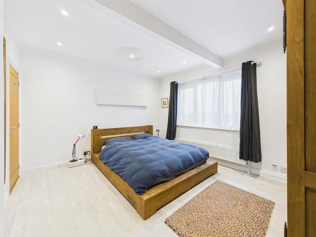 Bedroom: