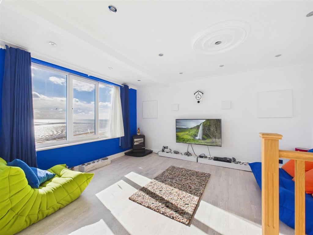 Lounge: