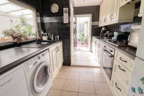 3 bedroom semi-detached house for sale, Clacton on Sea CO15