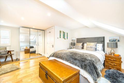 undefined, Weston Road, London W4