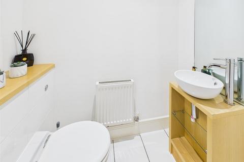 3 bedroom semi-detached house for sale, Chandos Gardens, Coulsdon CR5
