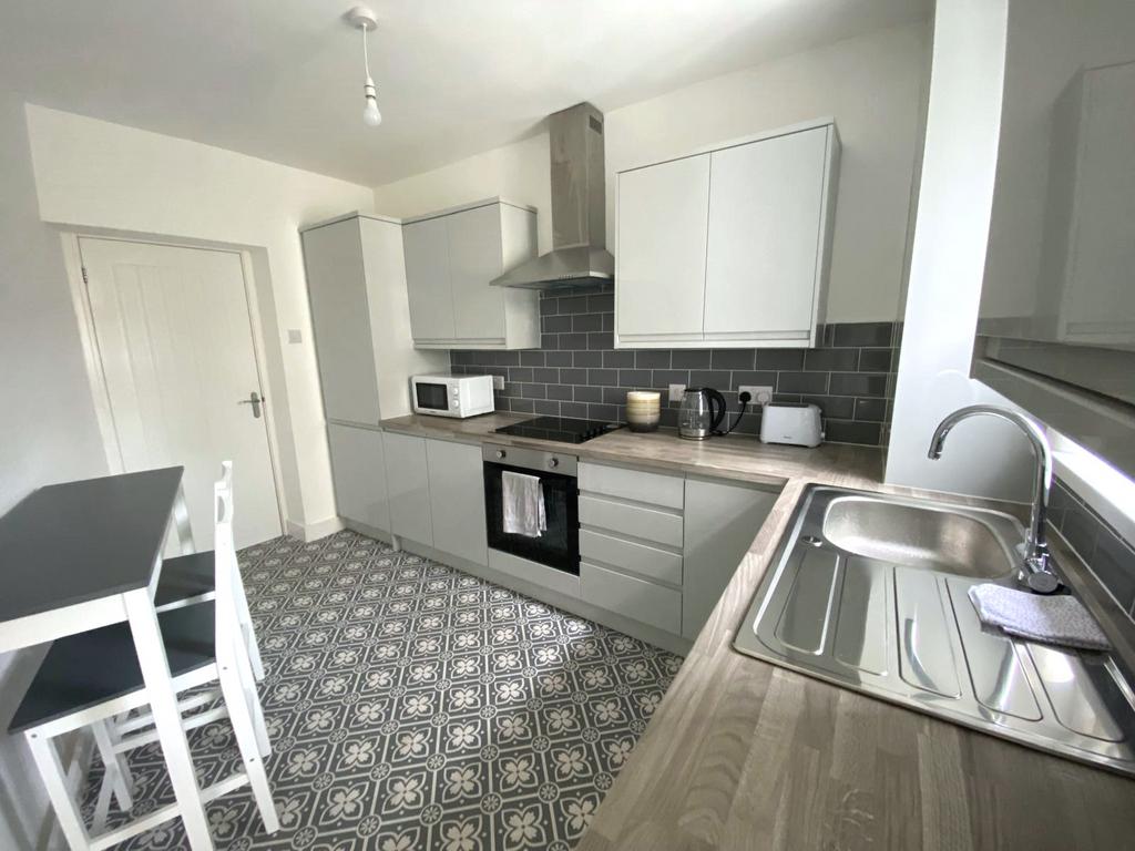 House in Cefn Coed - View 5