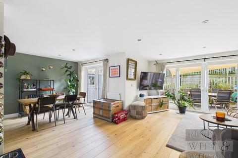 5 bedroom semi-detached house for sale, Fern Road, St. Leonards-On-Sea