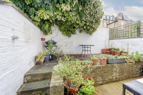2 bedroom flat to rent, Chesson Road, London, W14