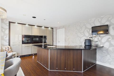 5 bedroom detached house for sale, Millias Close, Brough, HU15 1GP