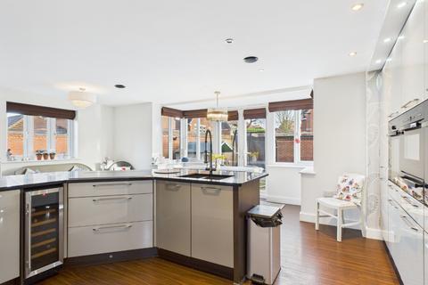 5 bedroom detached house for sale, Millias Close, Brough, HU15 1GP