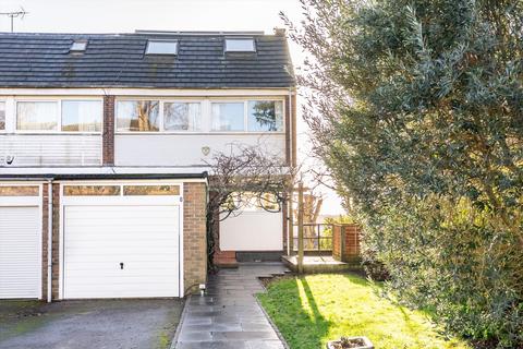 Lansdowne Close, London, SW20 8AS