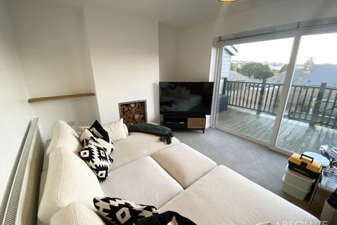 3 bedroom terraced house to rent, Berry Road, Paignton, TQ3