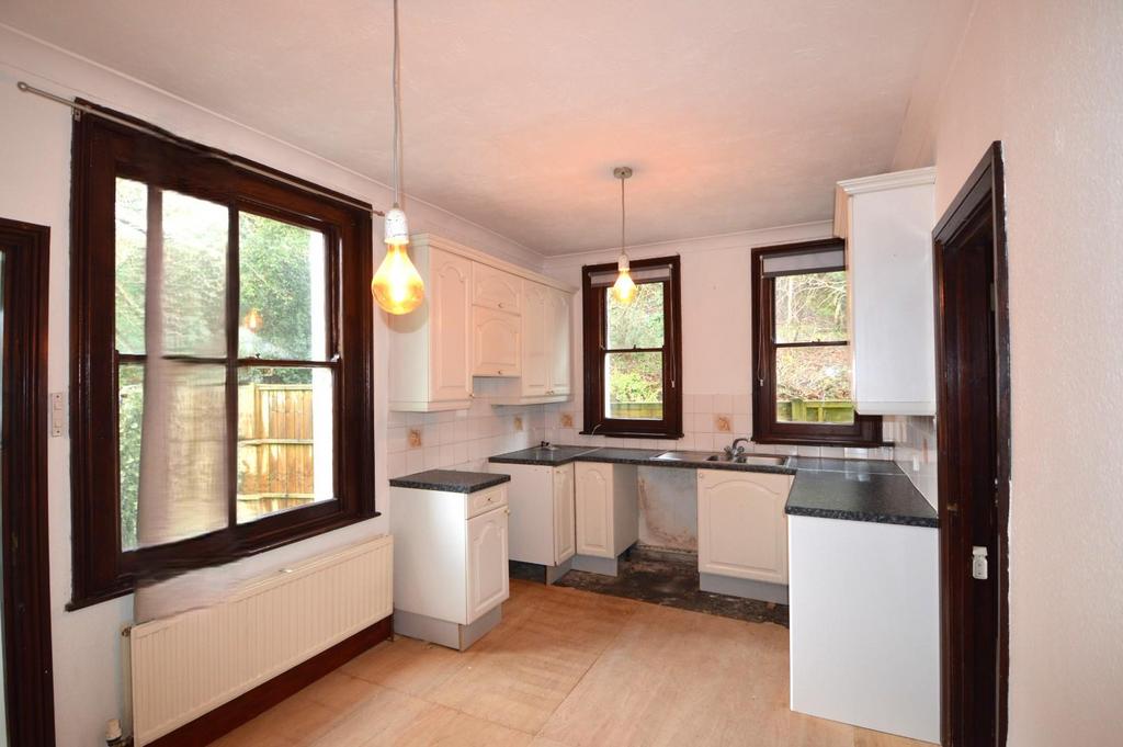 Kitchen.JPG