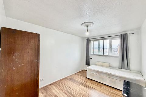 undefined, Stanborough Road, Hounslow TW3
