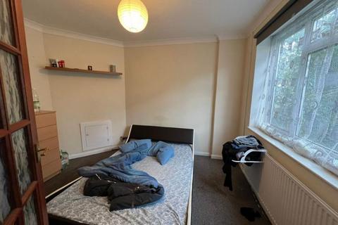 undefined, Chiltern Avenue, High Wycombe HP12