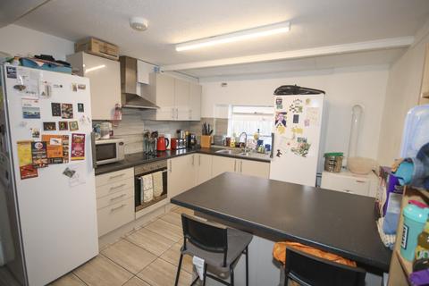 6 bedroom detached house for sale, High Street, Newington, ME9