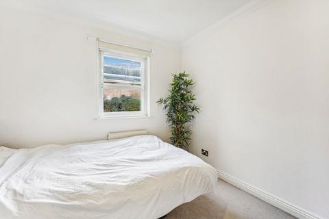 2 bedroom flat for sale, South Park Road, London SW19
