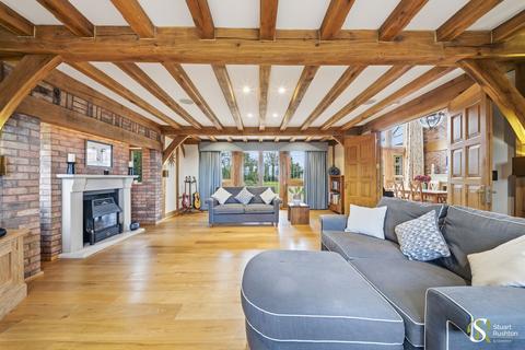 5 bedroom detached house for sale, Mereside Road, Mere, WA16