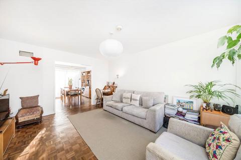 Kempshott Road, London SW16